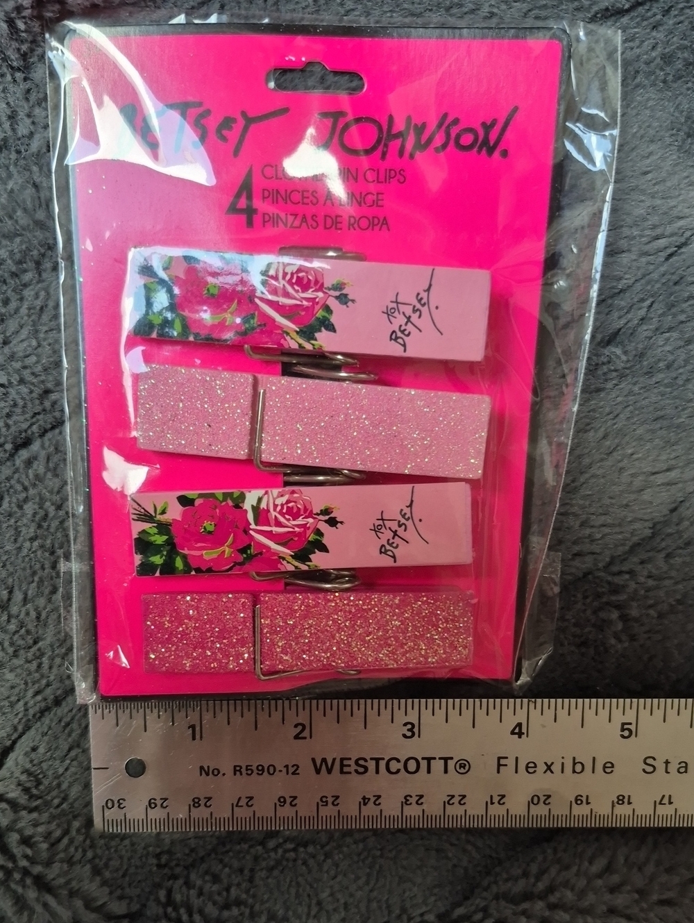 Betsey Johnson Pink Floral & Glitter Clothespin Clips Set of 4, New In Packaging - Picture 4 of 7
